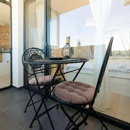 Infinity View Apartment
